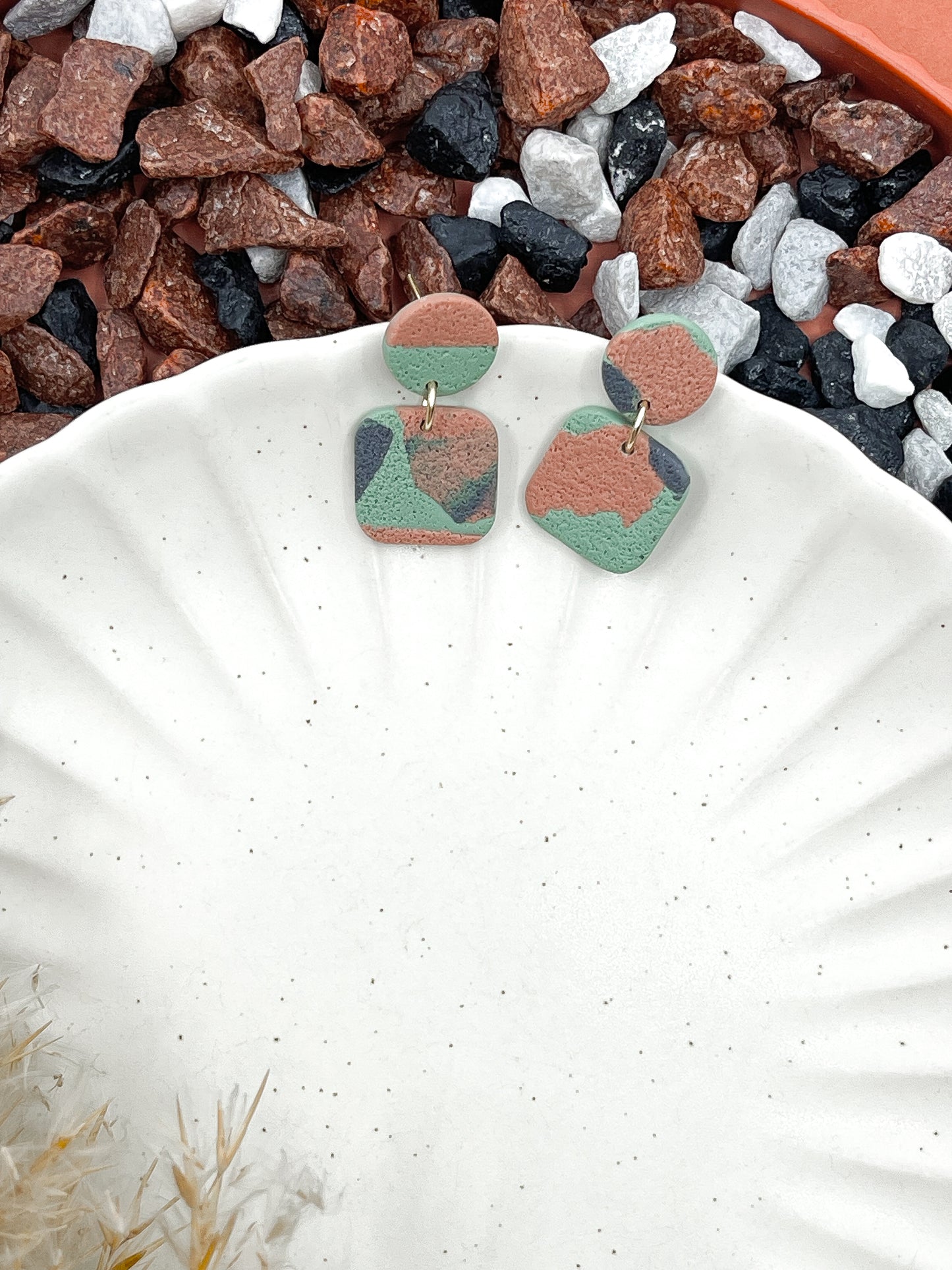 Ivy | Small Dangles 01