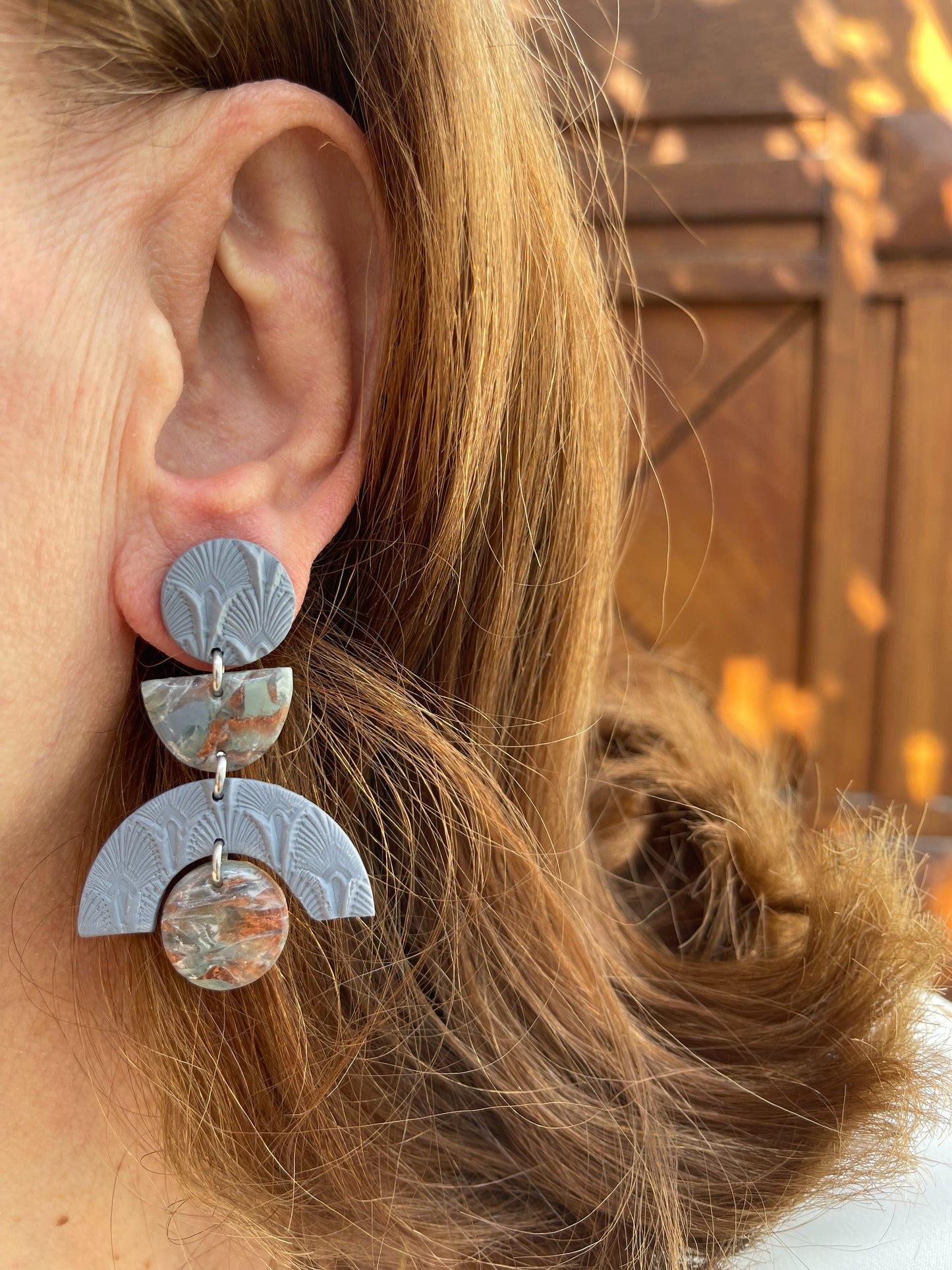 Stormy | Terracotta and grey earrings 01