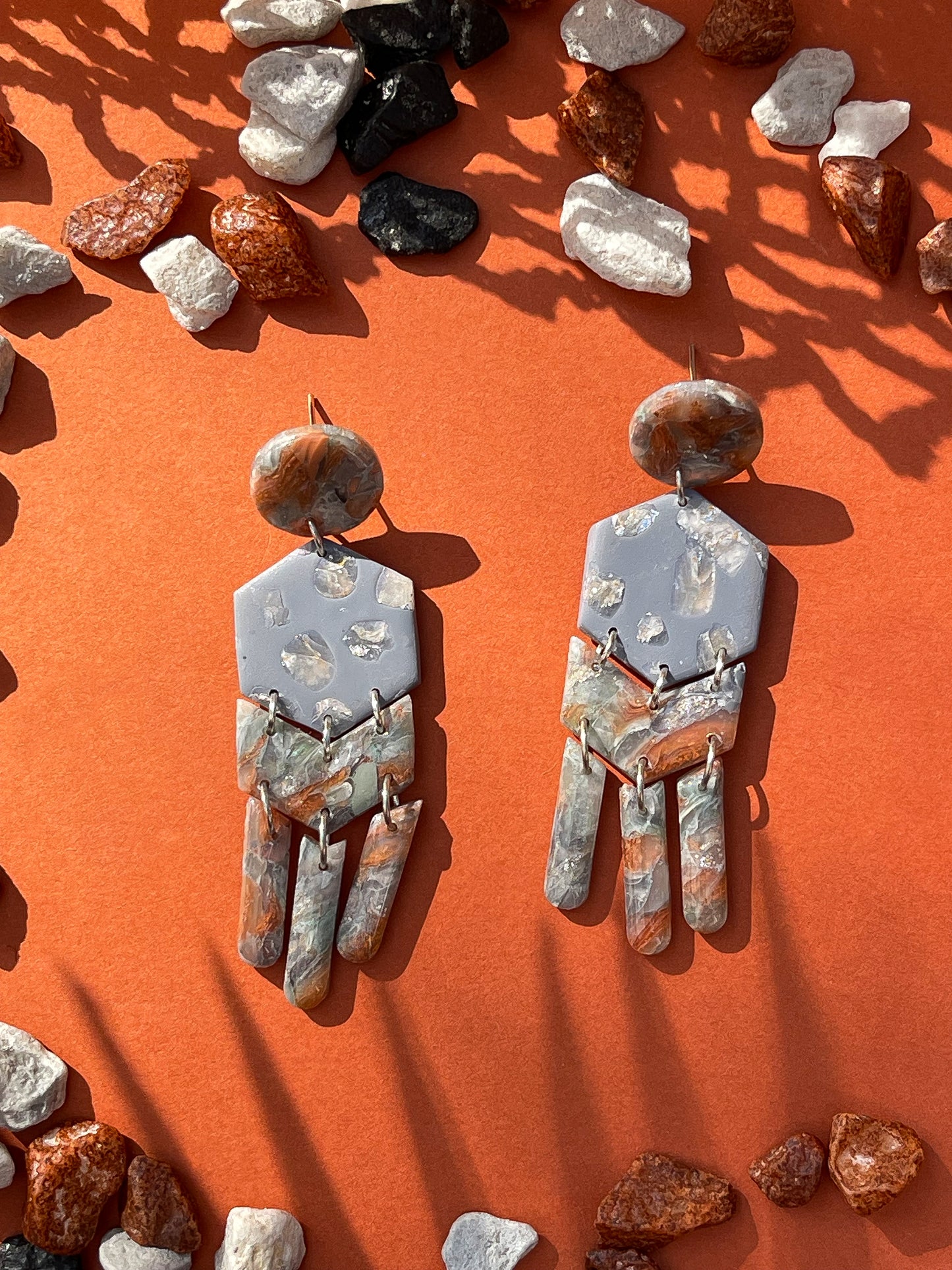 Stormy | Terracotta and grey earrings 04