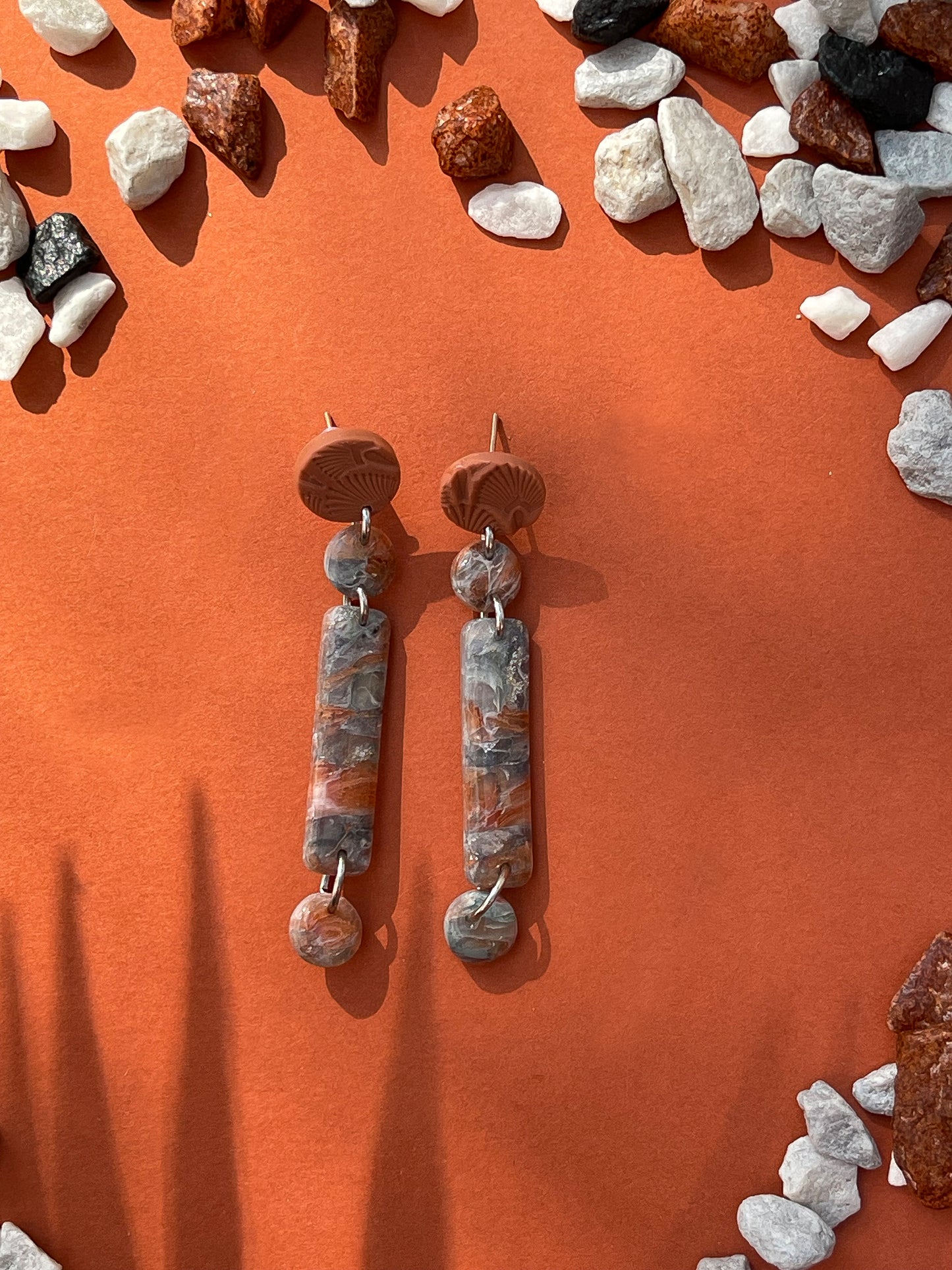 Stormy | Terracotta and grey earrings 06