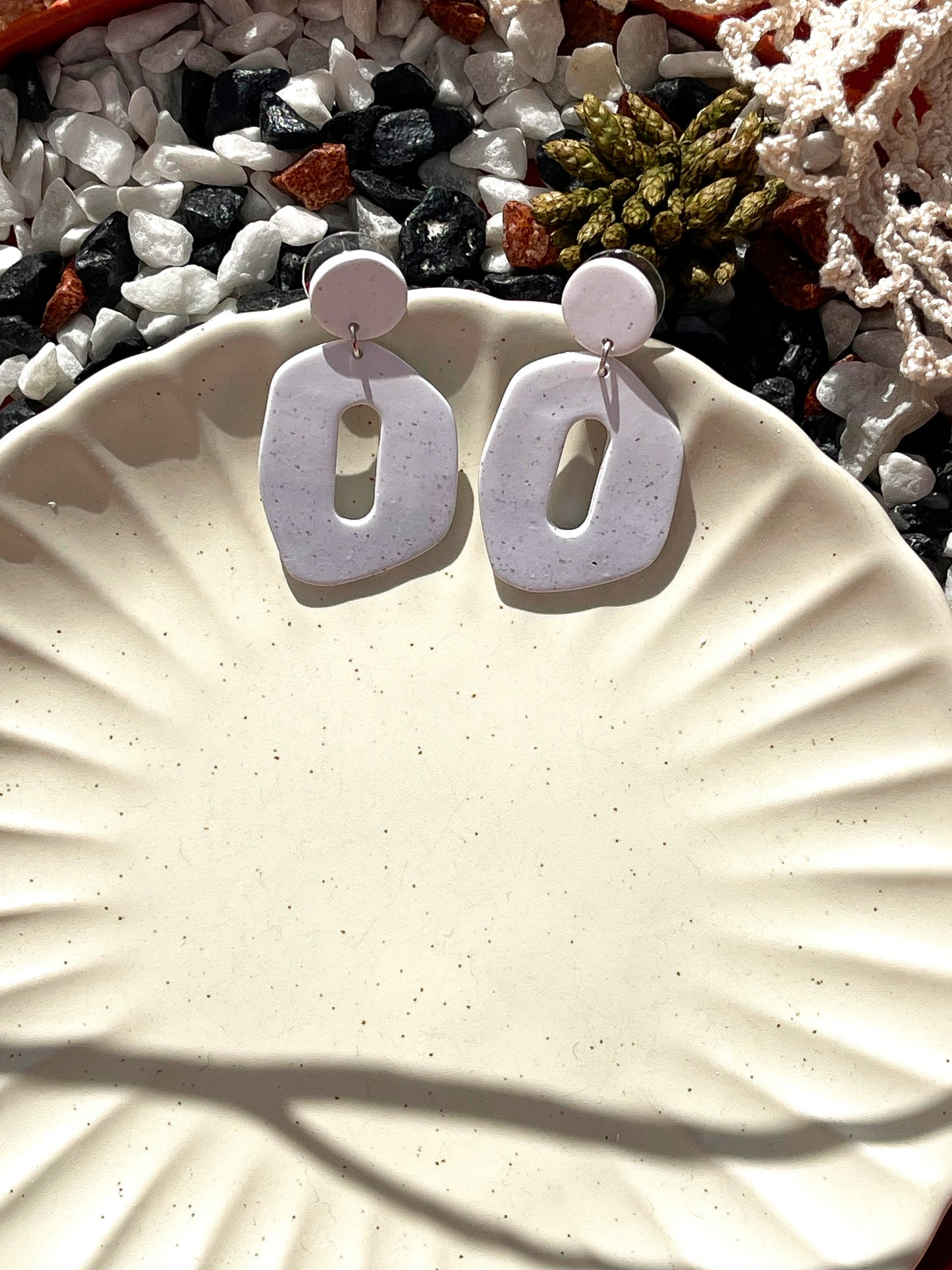 Snow | Grey and white gradient earrings