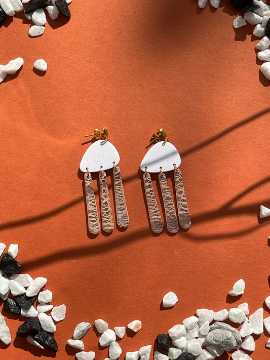 Snow | Rose gold and white earrings