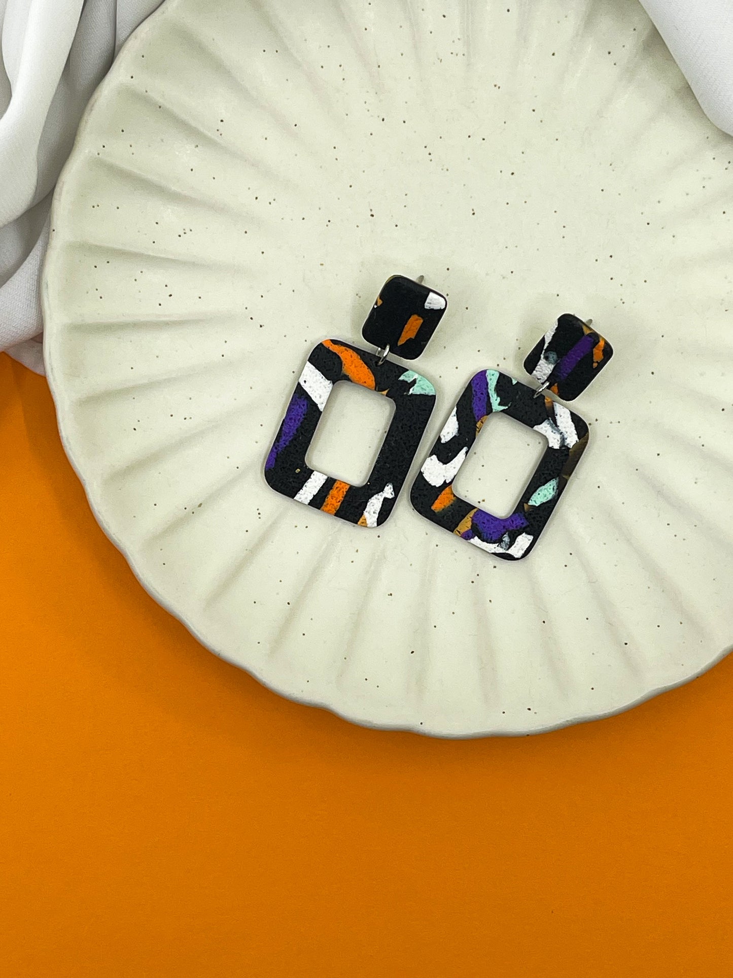 Spring | Black and color square earrings